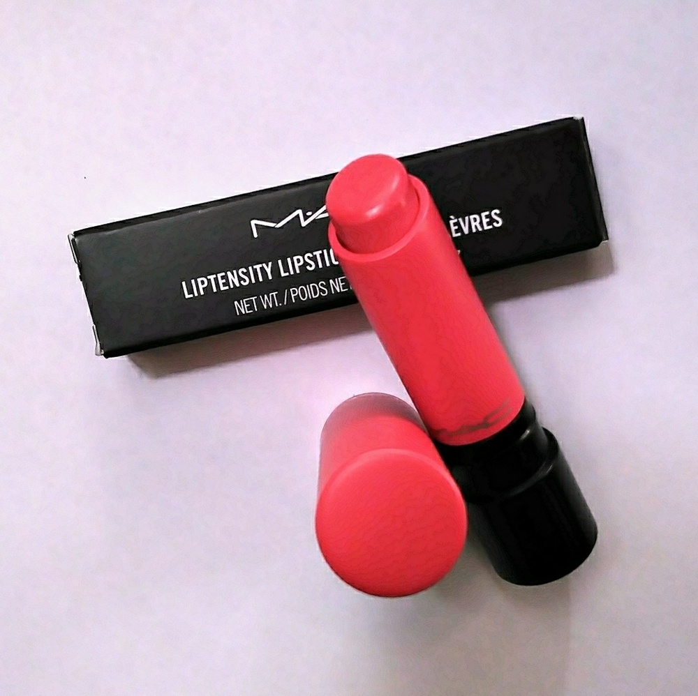Mac Liptensity lipstick new in bo x